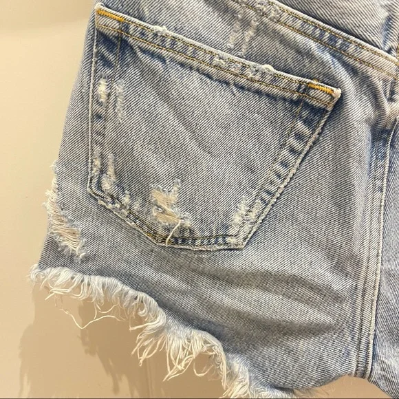 Agolde Parker Short in Swampmeet (24) - Picture 6 of 12